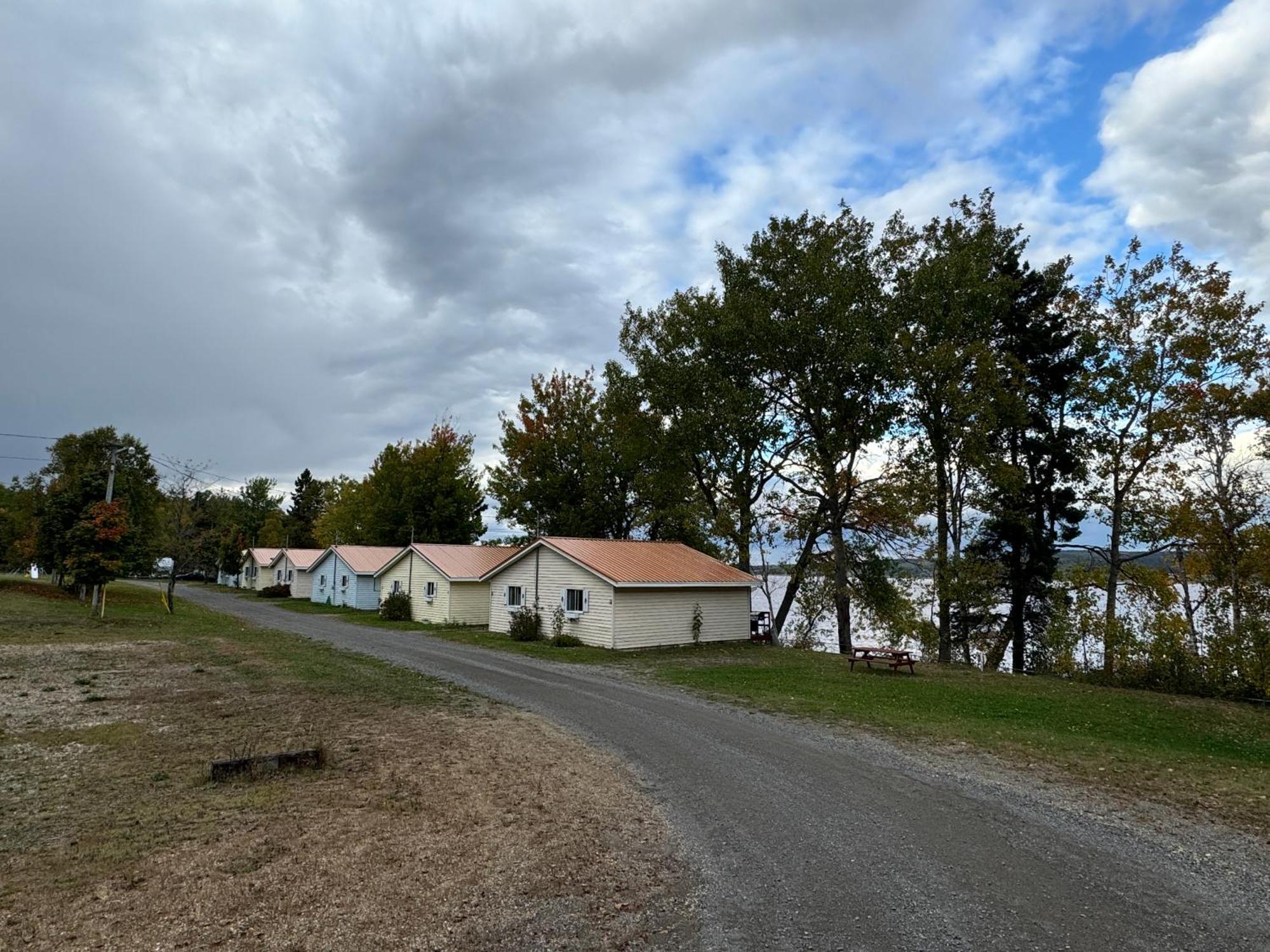 The Fundy Rocks Resort Хоупуел Кейп Екстериор снимка