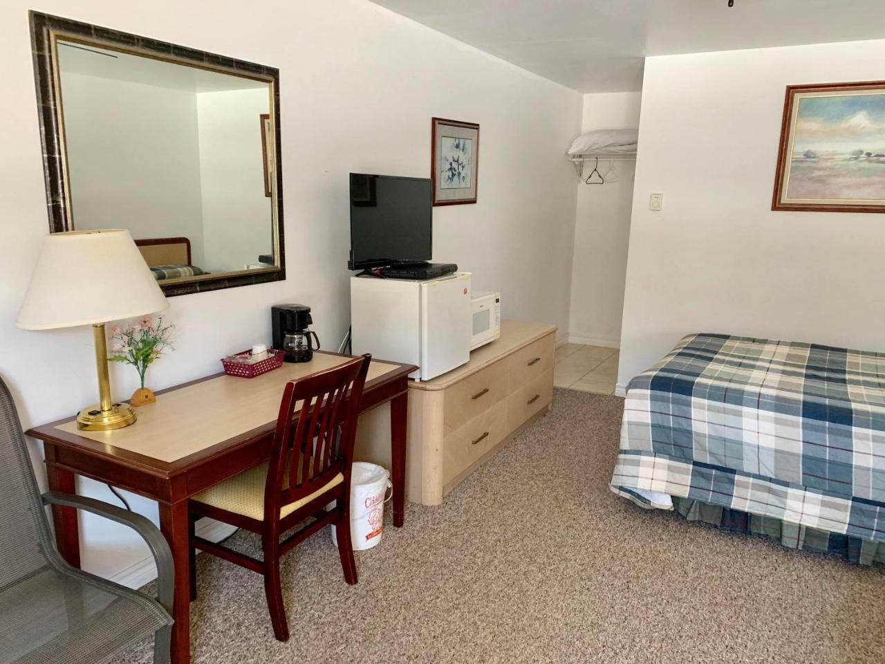The Fundy Rocks Resort Хоупуел Кейп Екстериор снимка